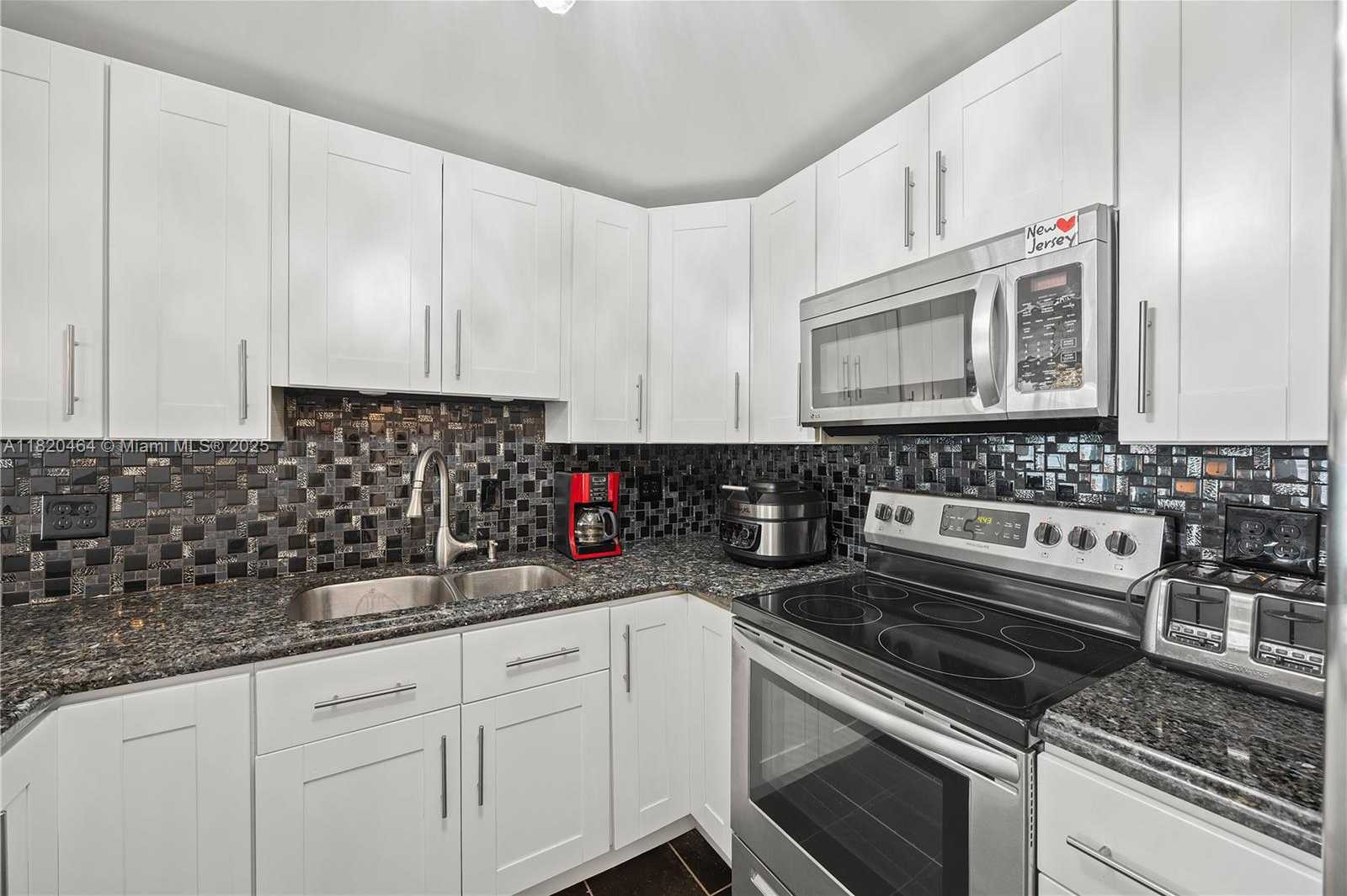 Small Image of 1801 SOUTH OCEAN DR #233, Hallandale Beach Number 6