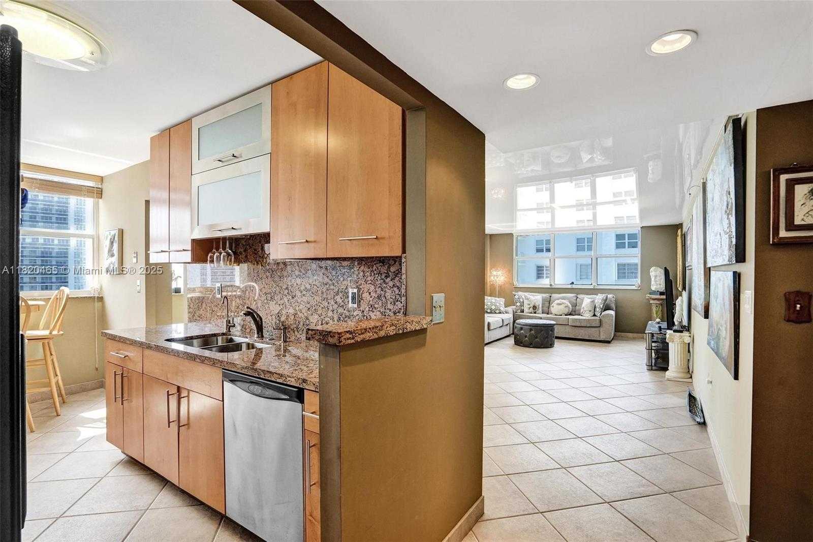 Small Image of 1833 SOUTH OCEAN DR #1402, Hallandale Beach Number 14