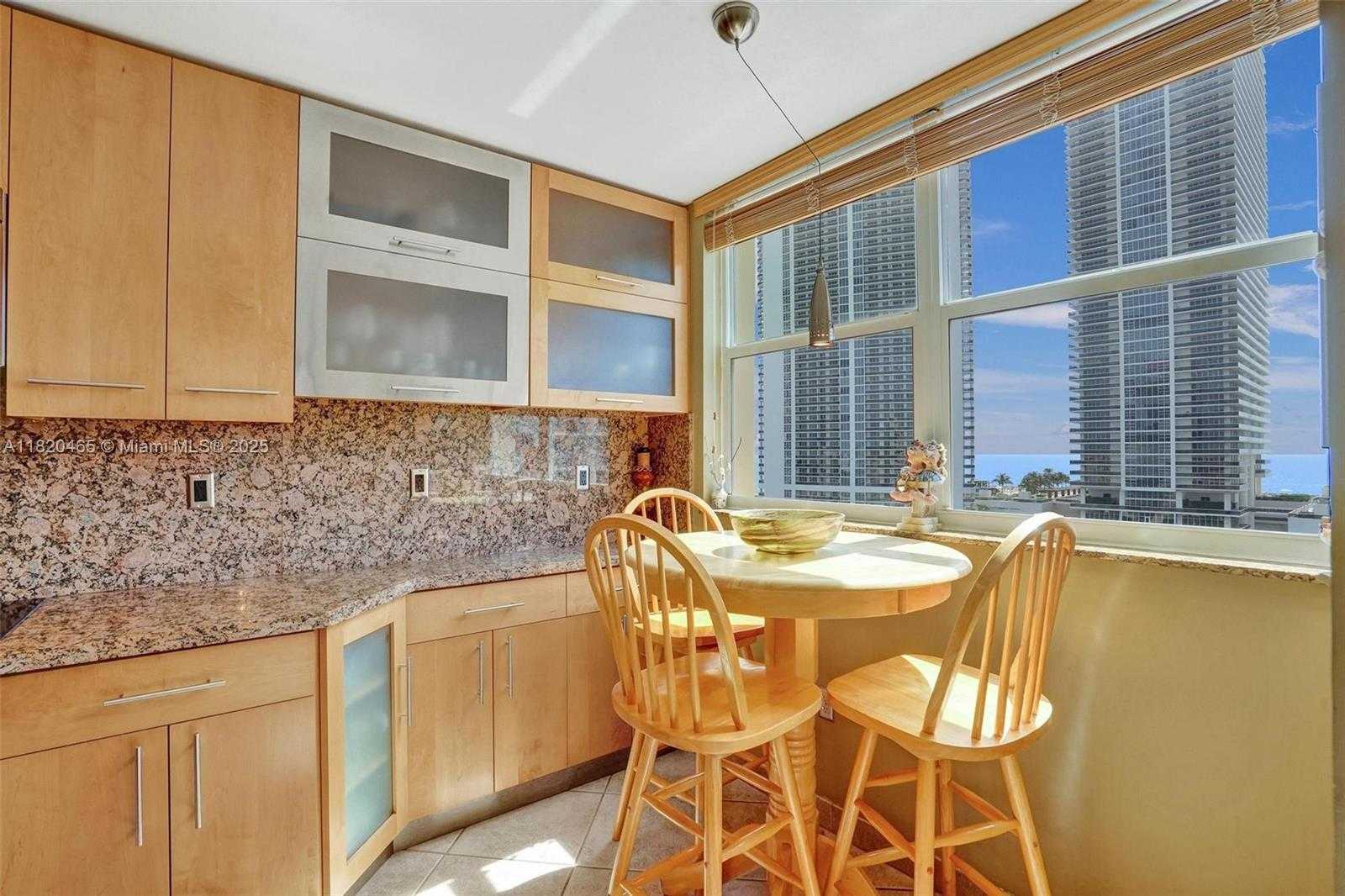 Small Image of 1833 SOUTH OCEAN DR #1402, Hallandale Beach Number 18