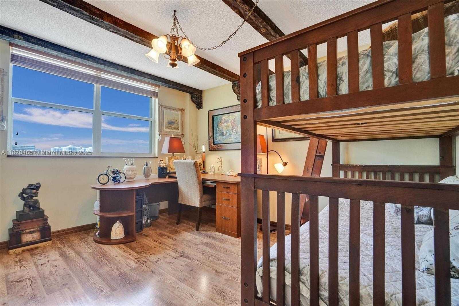 Small Image of 1833 SOUTH OCEAN DR #1402, Hallandale Beach Number 26