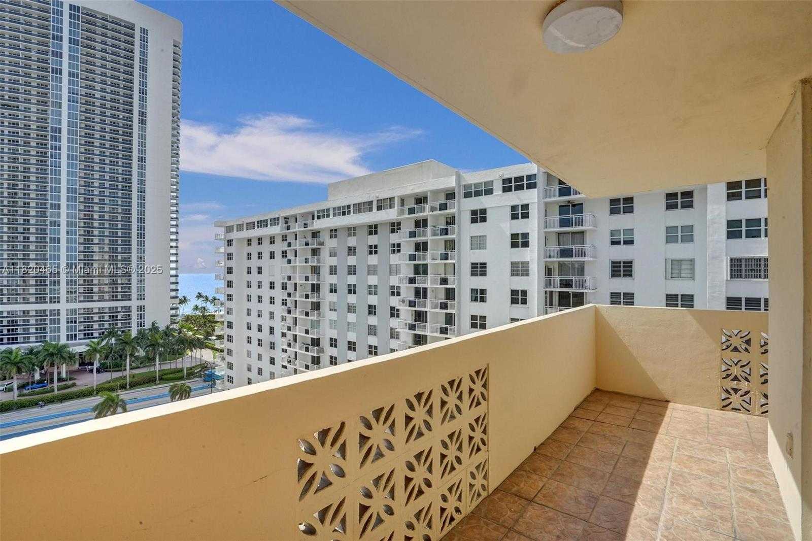 Small Image of 1833 SOUTH OCEAN DR #1402, Hallandale Beach Number 30