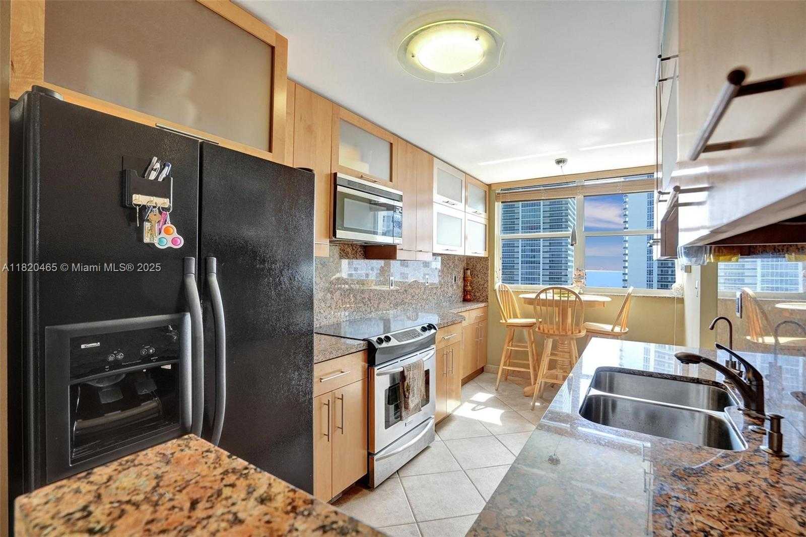 Small Image of 1833 SOUTH OCEAN DR #1402, Hallandale Beach Number 4