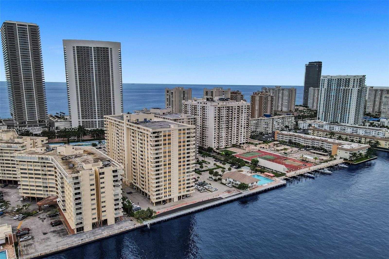 Small Image of 1833 SOUTH OCEAN DR #1402, Hallandale Beach Number 45