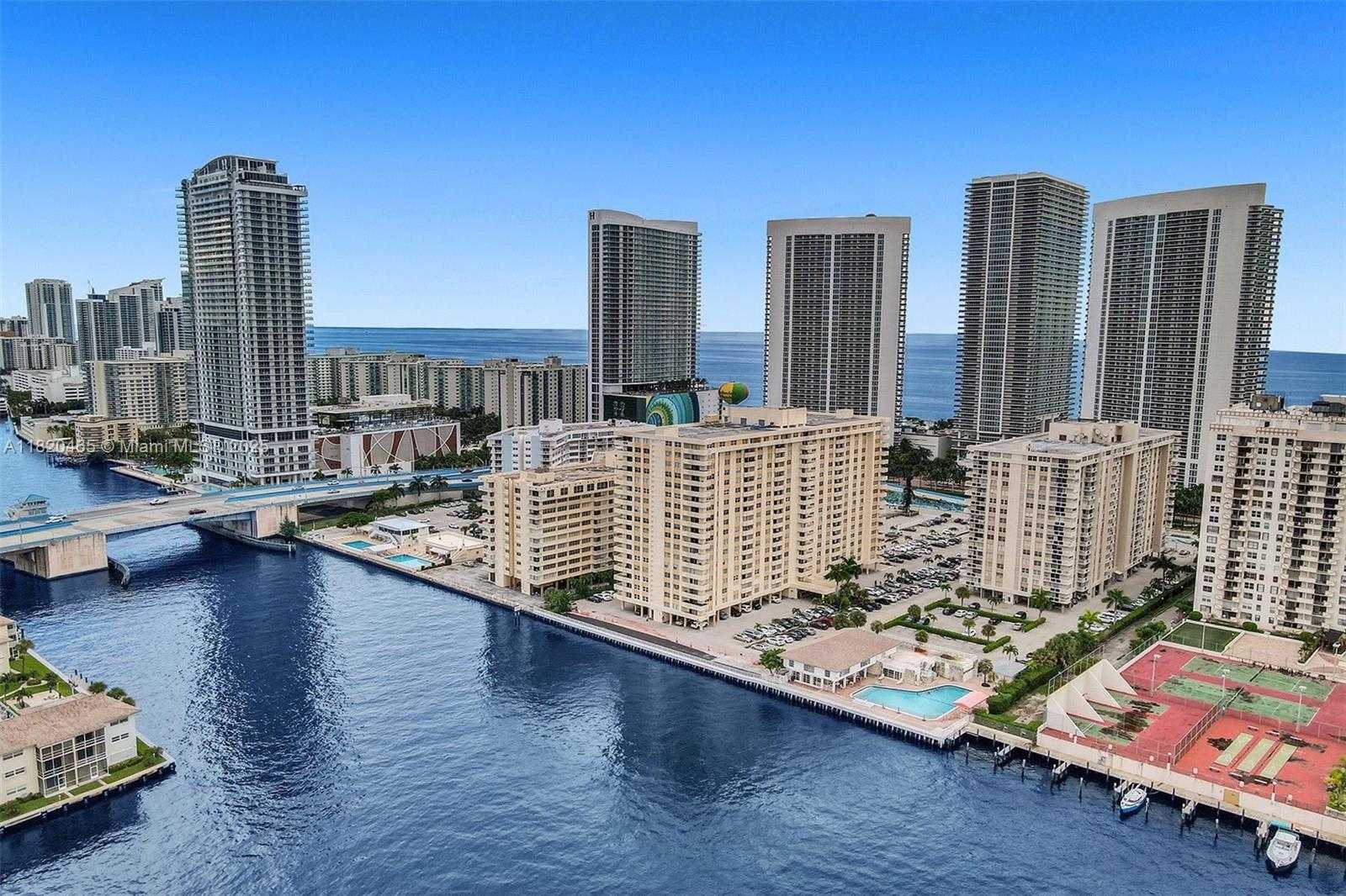 Small Image of 1833 SOUTH OCEAN DR #1402, Hallandale Beach Number 48