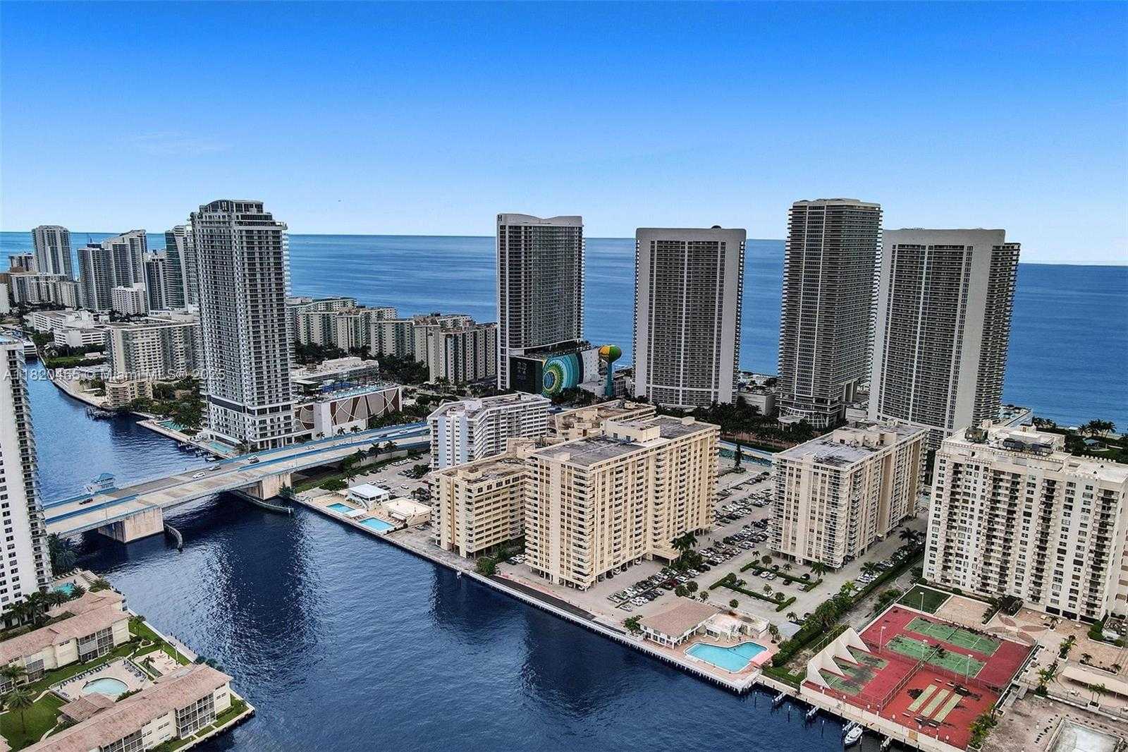Small Image of 1833 SOUTH OCEAN DR #1402, Hallandale Beach Number 49
