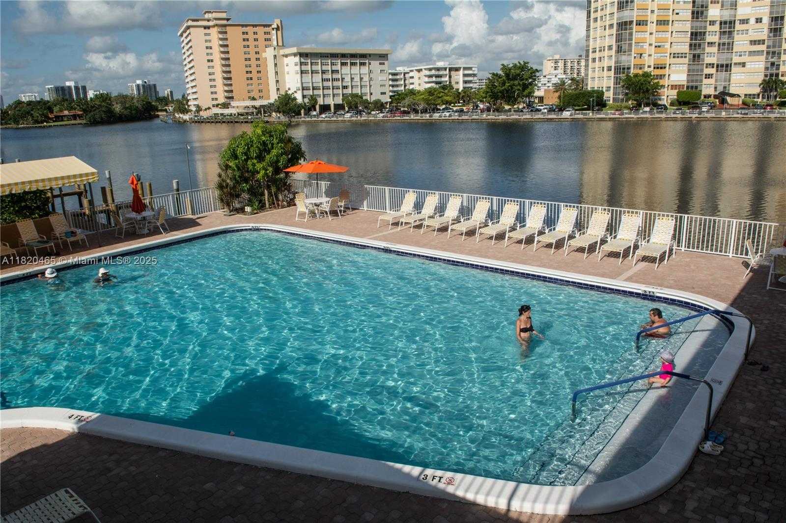 Small Image of 1833 SOUTH OCEAN DR #1402, Hallandale Beach Number 62