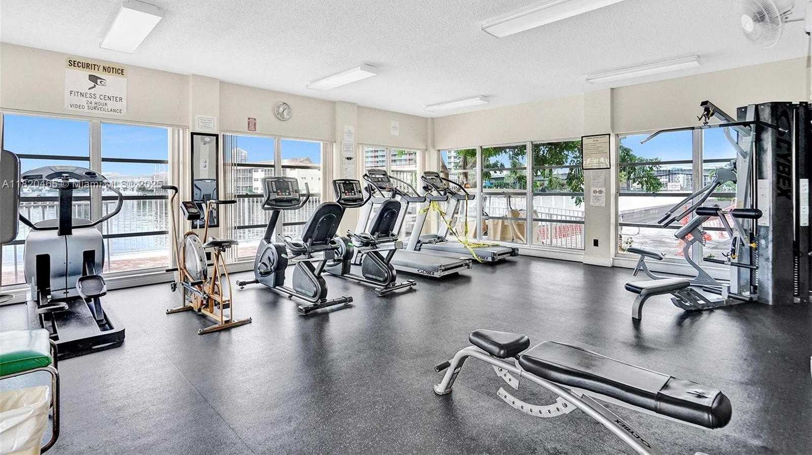 Small Image of 1833 SOUTH OCEAN DR #1402, Hallandale Beach Number 69