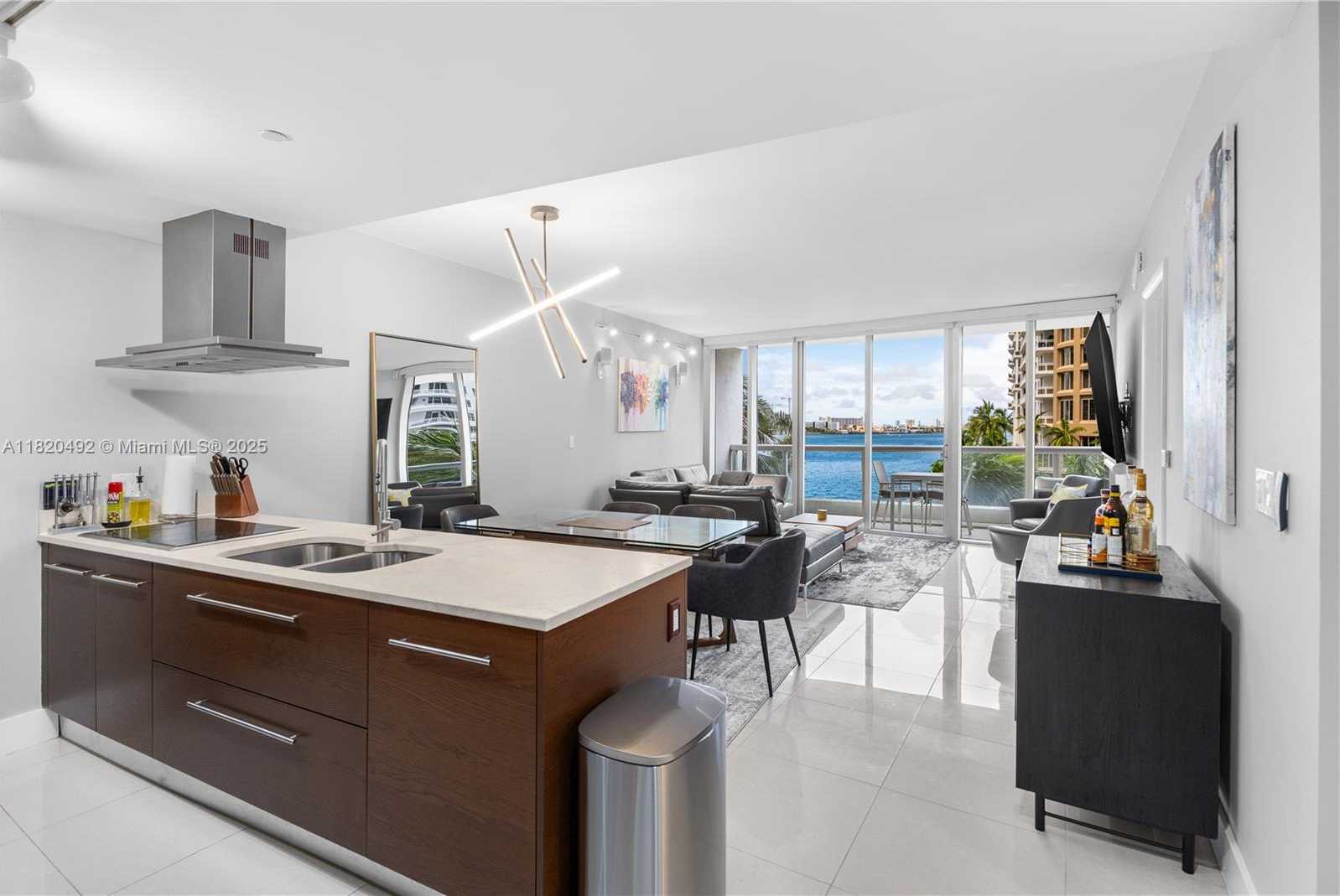 Small Image of 465 BRICKELL AVE #417, Miami Number 15