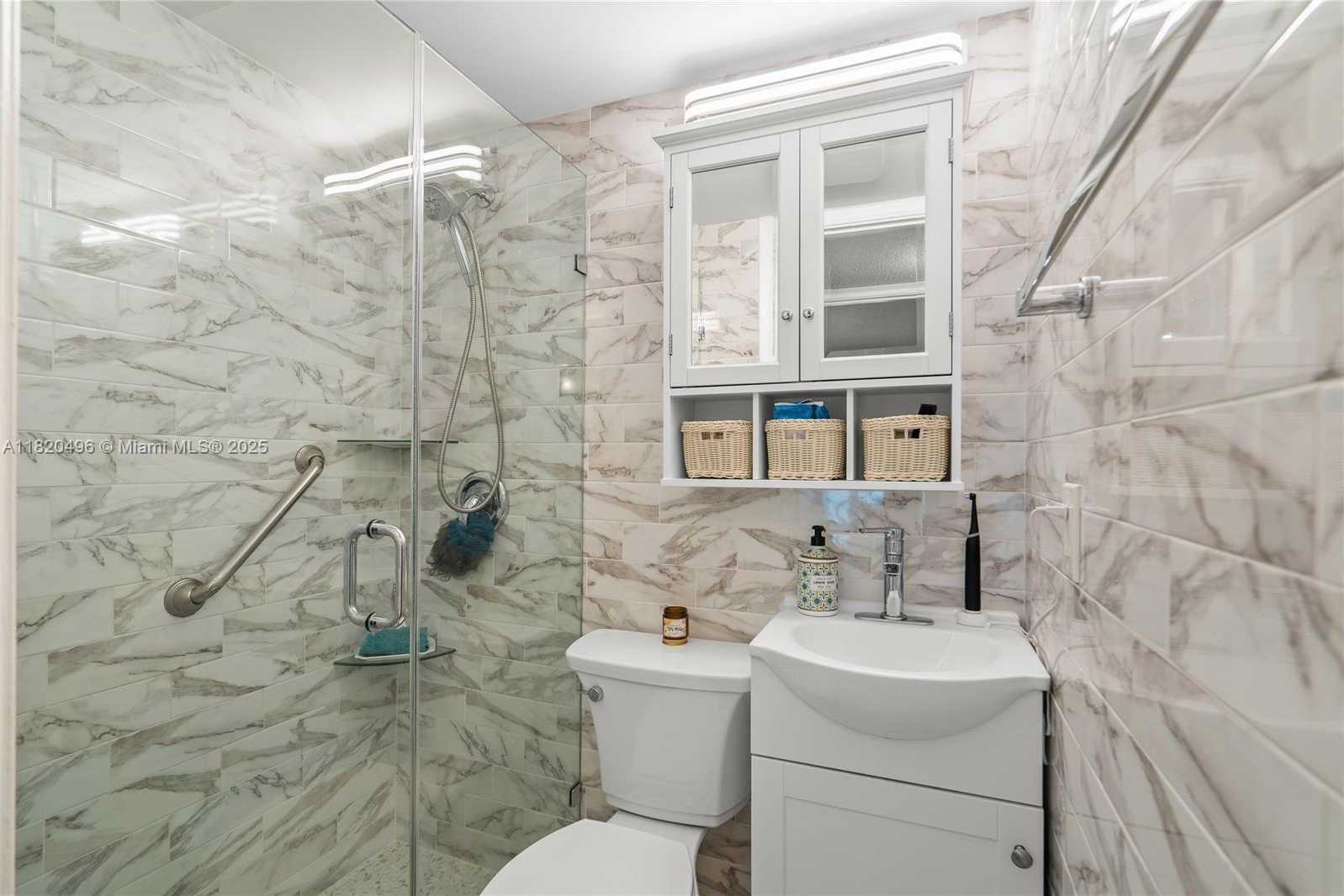 Small Image of 3021 ELLESMERE B #3021, Deerfield Beach Number 17