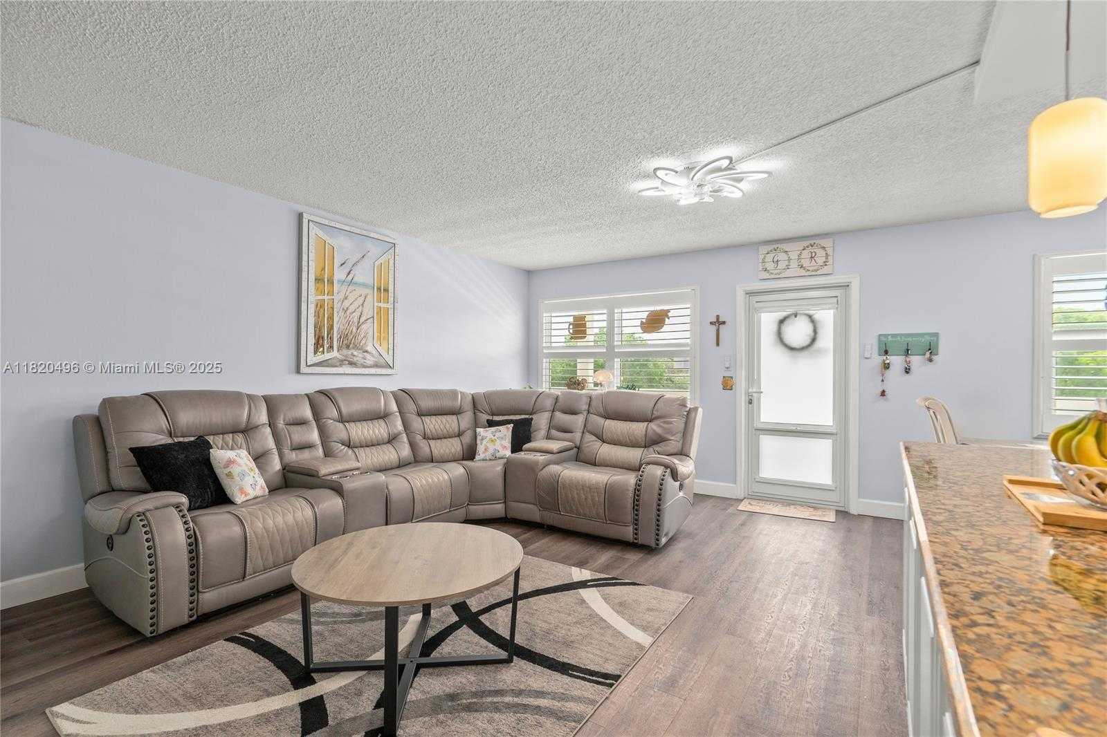 Small Image of 3021 ELLESMERE B #3021, Deerfield Beach Number 2