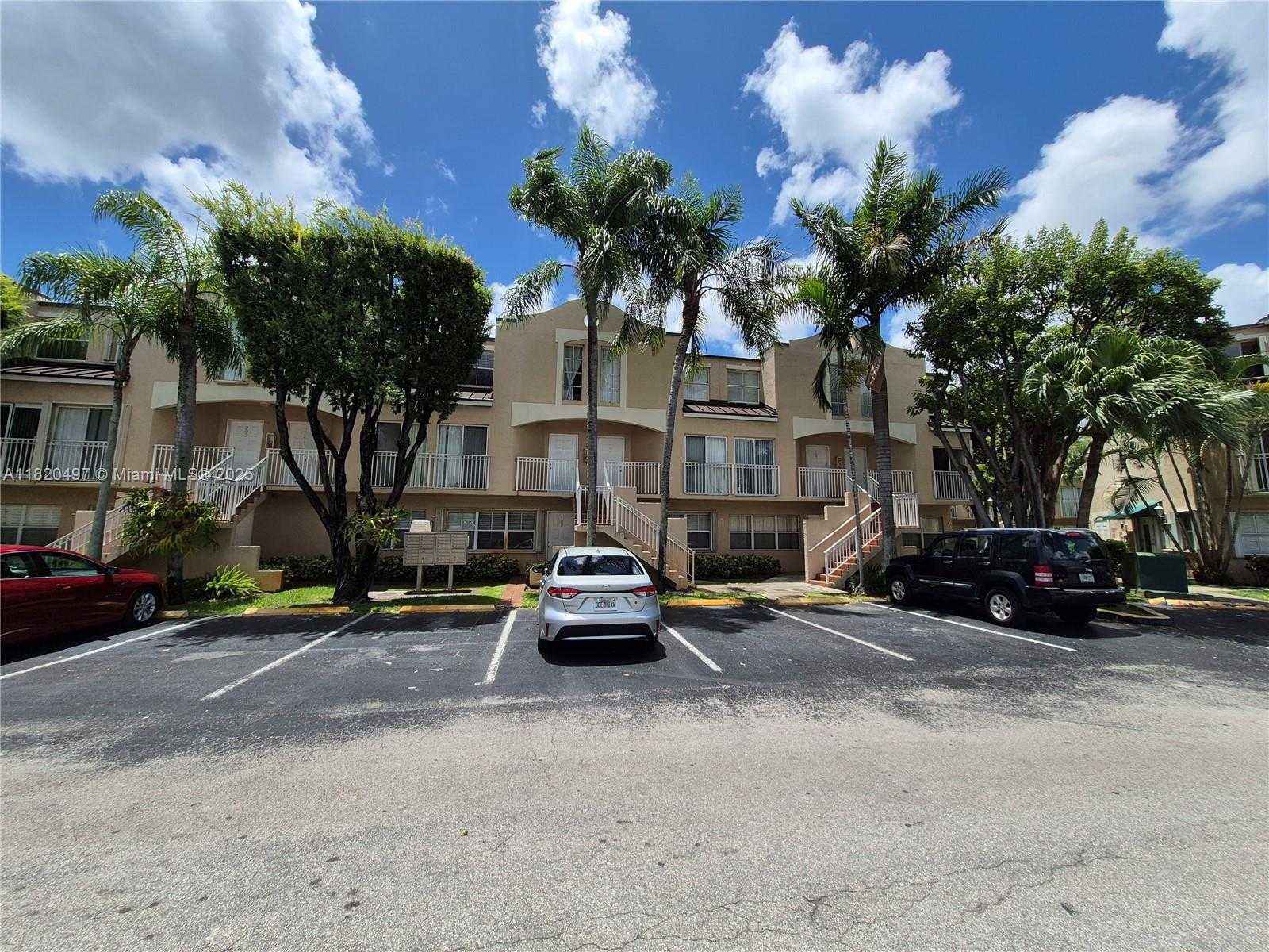 Small Image of 8660 NORTH WEST 6TH LN #5-206, Miami Number 4