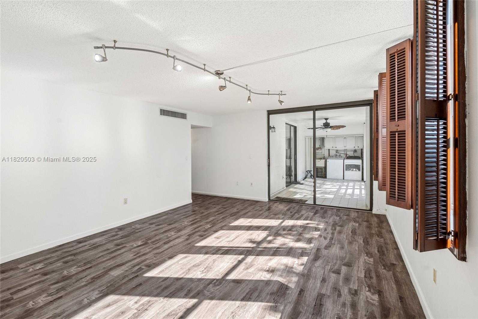 Small Image of 20291 NORTH EAST 30TH AVE #PH20, Aventura Number 13