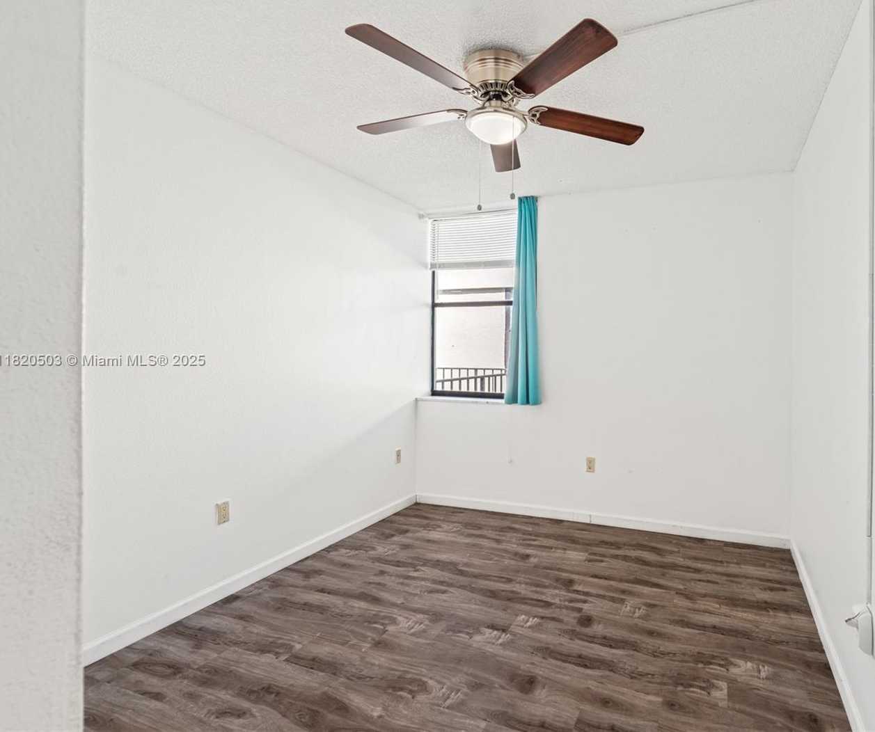 Small Image of 20291 NORTH EAST 30TH AVE #PH20, Aventura Number 27
