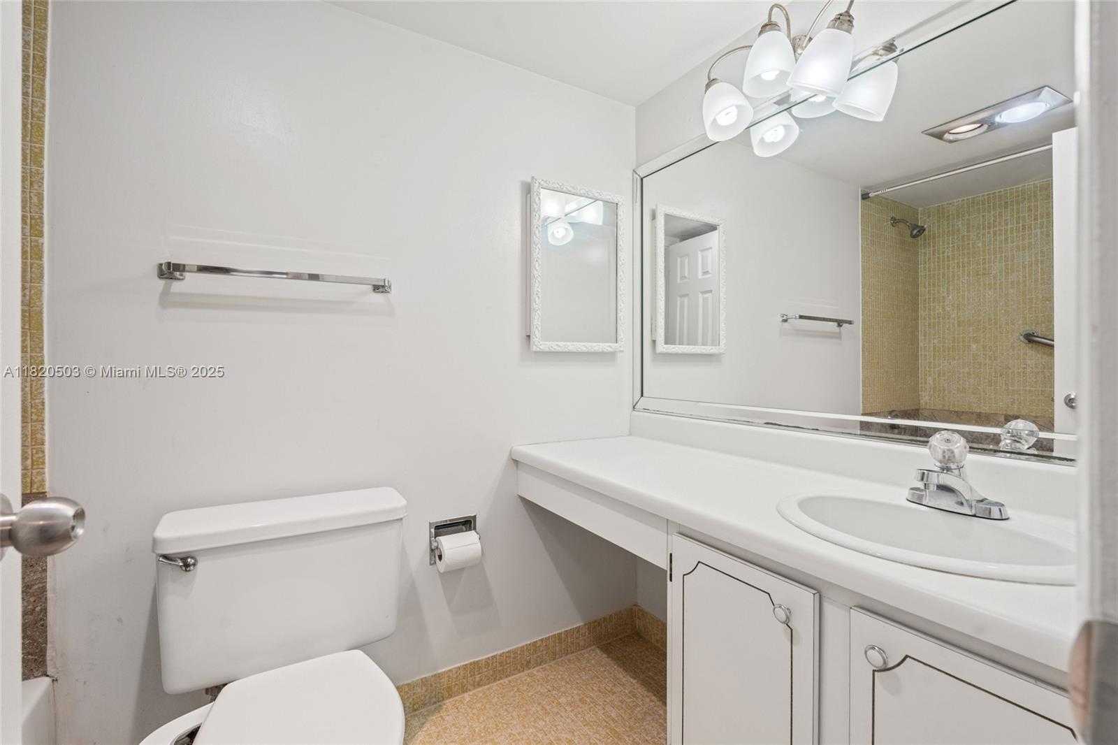 Small Image of 20291 NORTH EAST 30TH AVE #PH20, Aventura Number 29