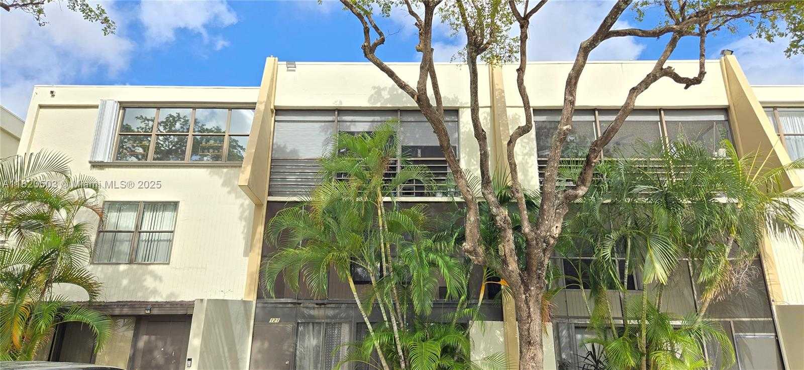 Small Image of 20291 NORTH EAST 30TH AVE #PH20, Aventura Number 37