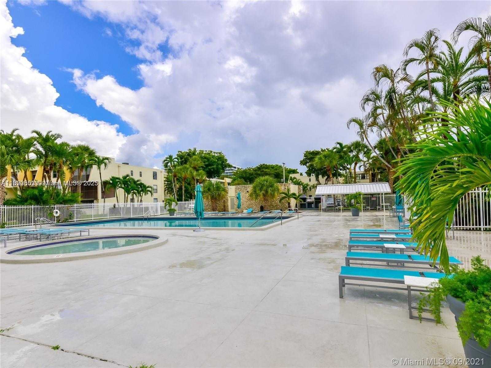 Small Image of 20291 NORTH EAST 30TH AVE #PH20, Aventura Number 40