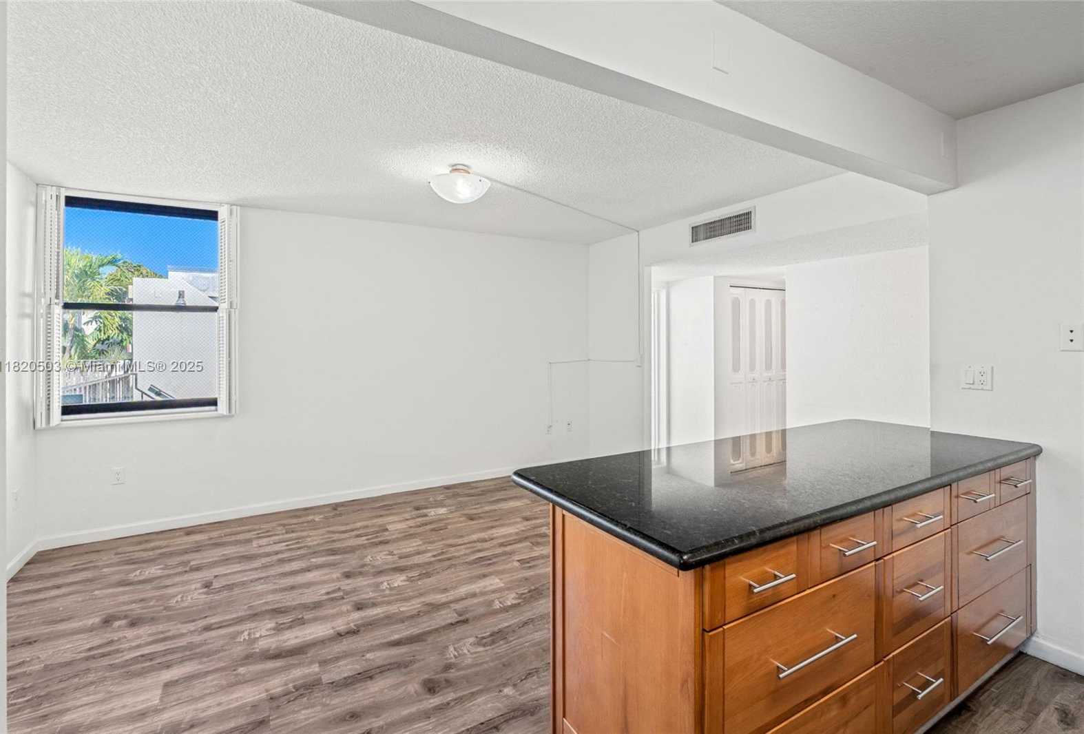 Small Image of 20291 NORTH EAST 30TH AVE #PH20, Aventura Number 7