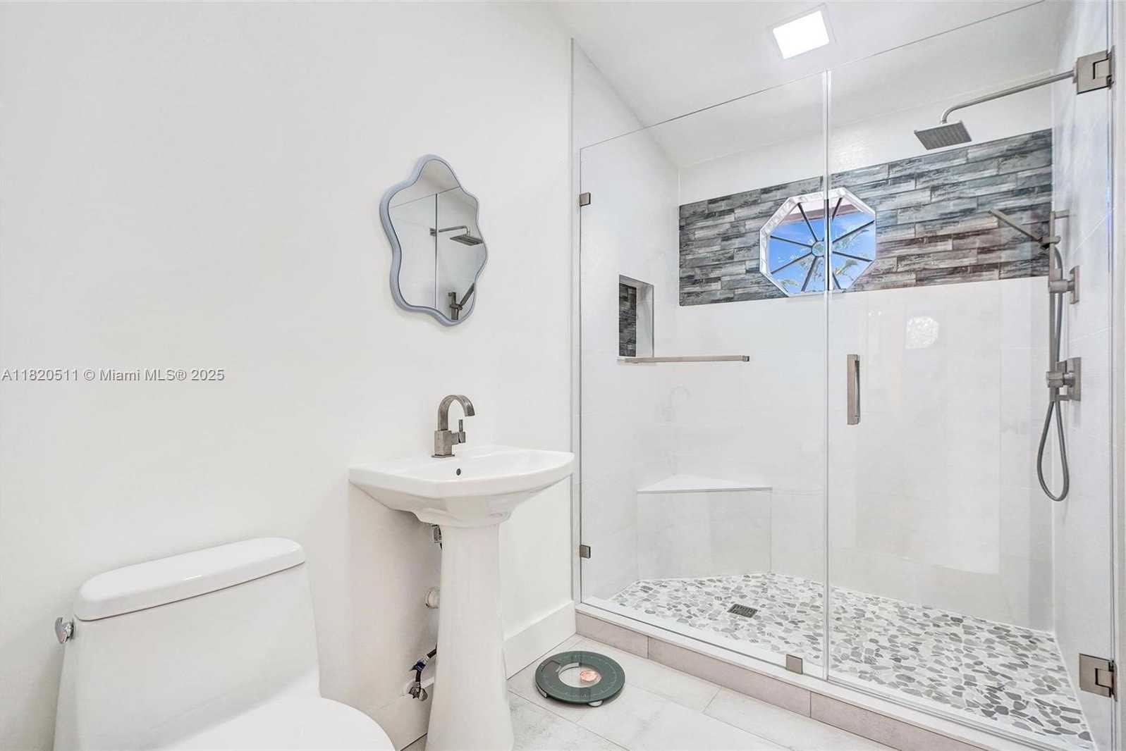 Small Image of 20939 NORTH EAST 37TH CT, Aventura Number 14