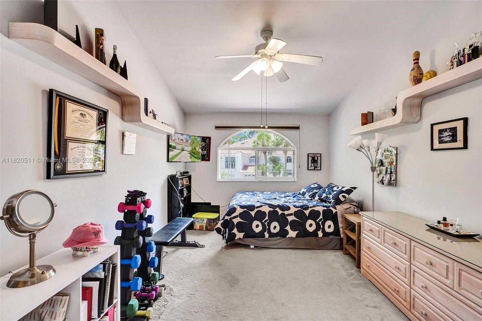 Small Image of 20939 NORTH EAST 37TH CT, Aventura Number 17