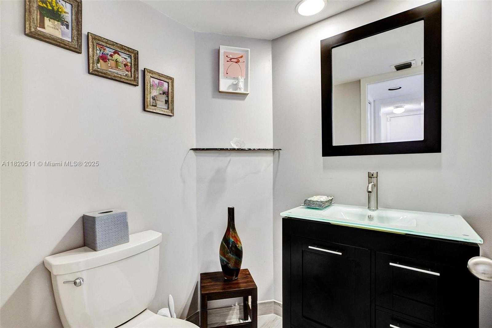 Small Image of 20939 NORTH EAST 37TH CT, Aventura Number 20