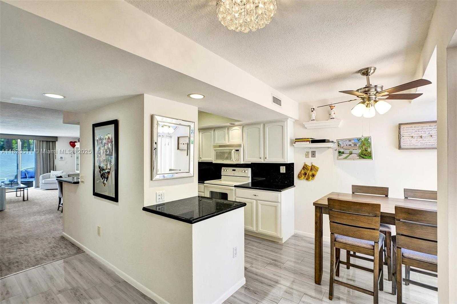 Small Image of 20939 NORTH EAST 37TH CT, Aventura Number 9