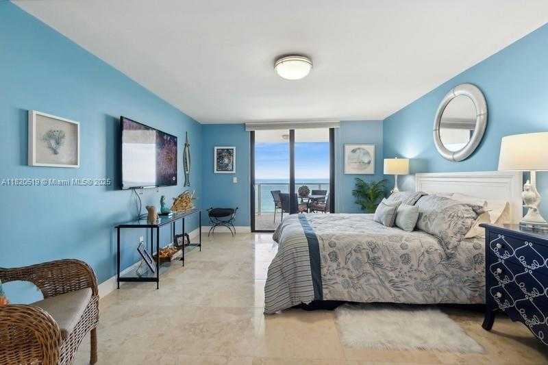 Small Image of 6423 COLLINS AVE #1605, Miami Beach Number 18