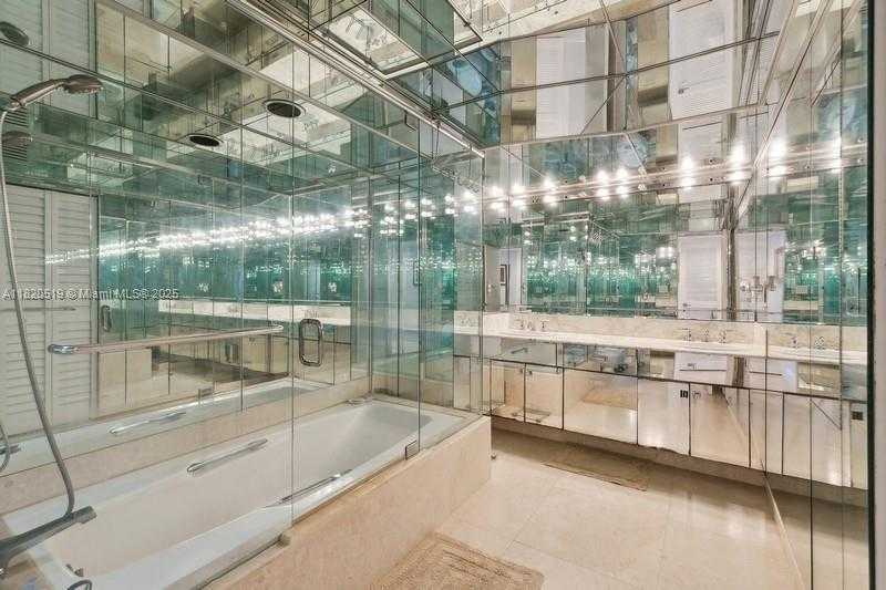 Small Image of 6423 COLLINS AVE #1605, Miami Beach Number 20