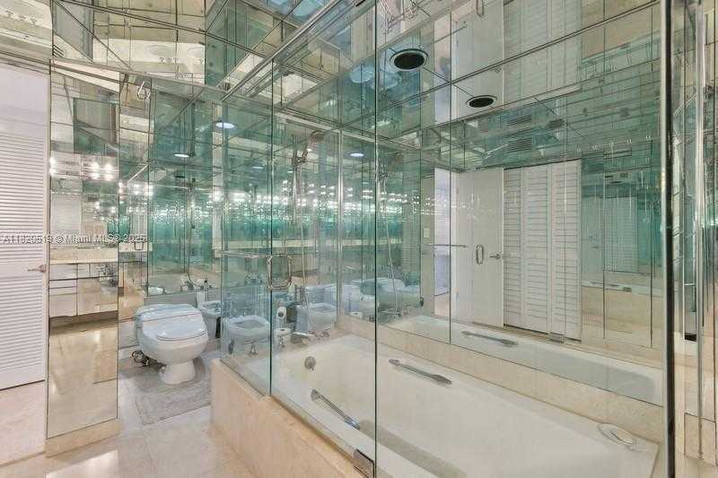 Small Image of 6423 COLLINS AVE #1605, Miami Beach Number 21