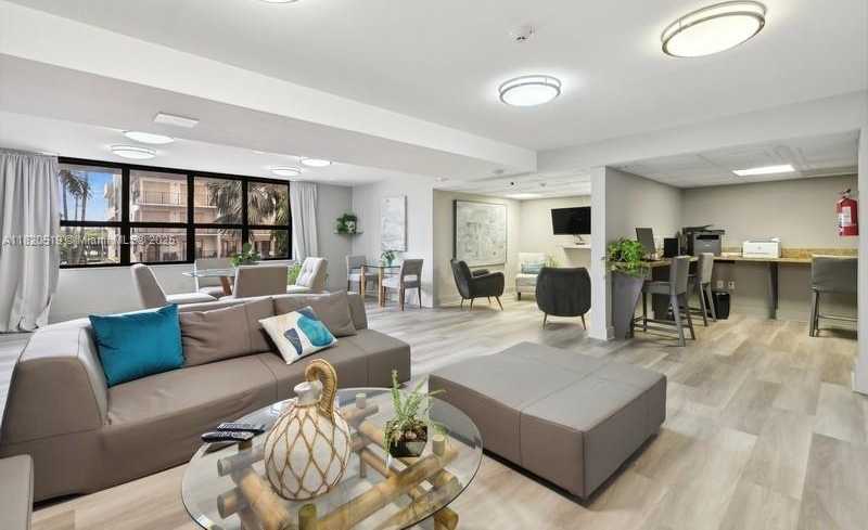 Small Image of 6423 COLLINS AVE #1605, Miami Beach Number 23