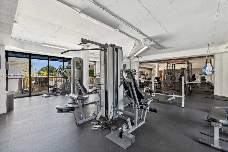 Small Image of 6423 COLLINS AVE #1605, Miami Beach Number 24