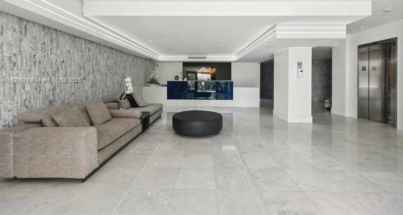 Small Image of 6423 COLLINS AVE #1605, Miami Beach Number 27
