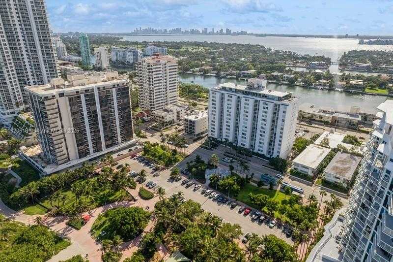 Small Image of 6423 COLLINS AVE #1605, Miami Beach Number 29