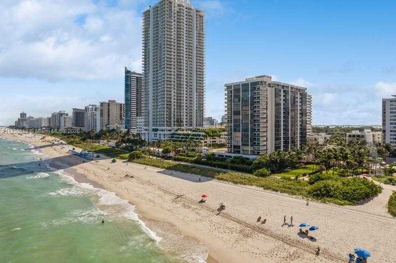 Small Image of 6423 COLLINS AVE #1605, Miami Beach Number 31