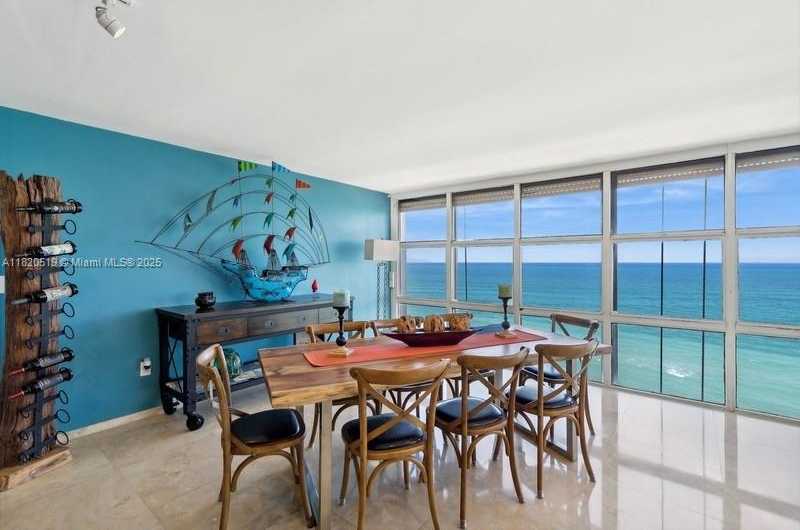 Small Image of 6423 COLLINS AVE #1605, Miami Beach Number 7