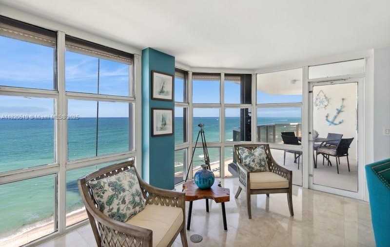 Small Image of 6423 COLLINS AVE #1605, Miami Beach Number 9