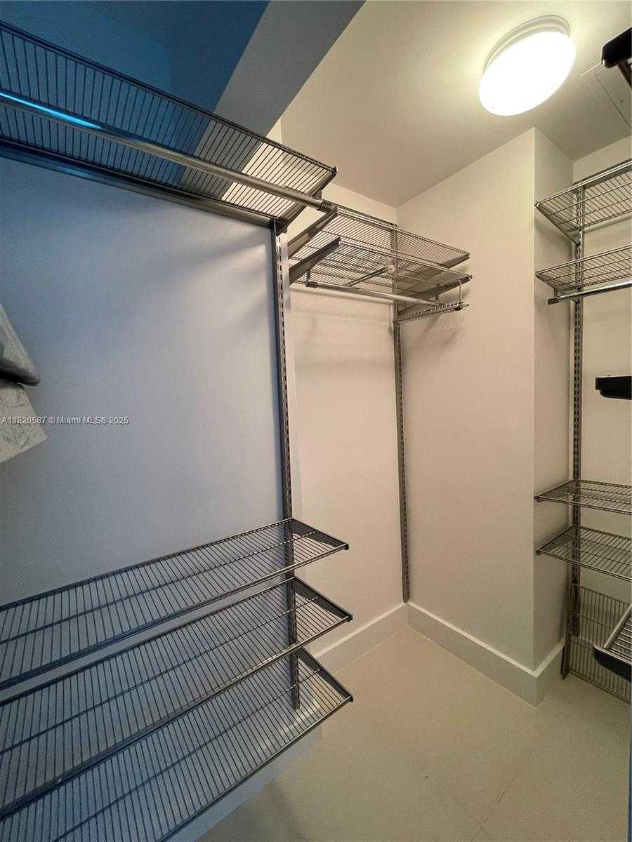 Small Image of 60 SOUTH WEST 13TH ST #2606, Miami Number 10