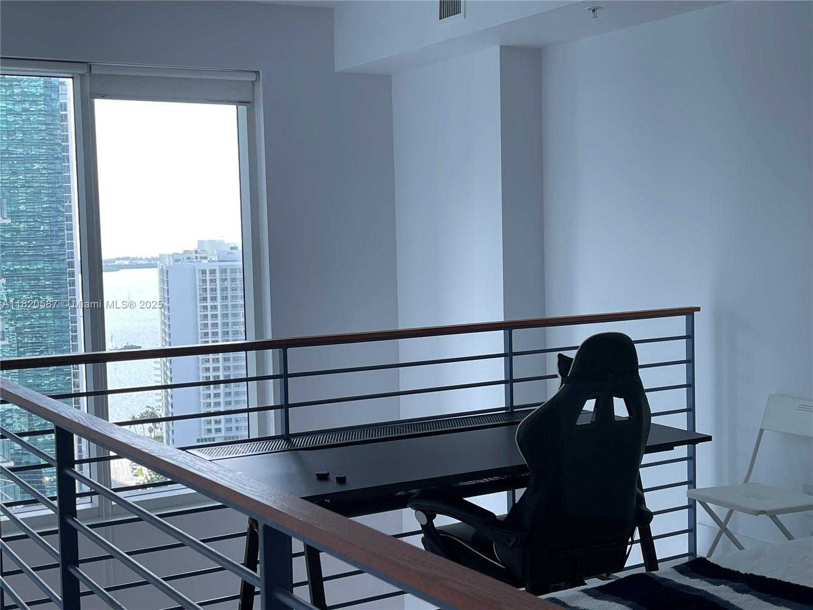 Small Image of 60 SOUTH WEST 13TH ST #2606, Miami Number 13