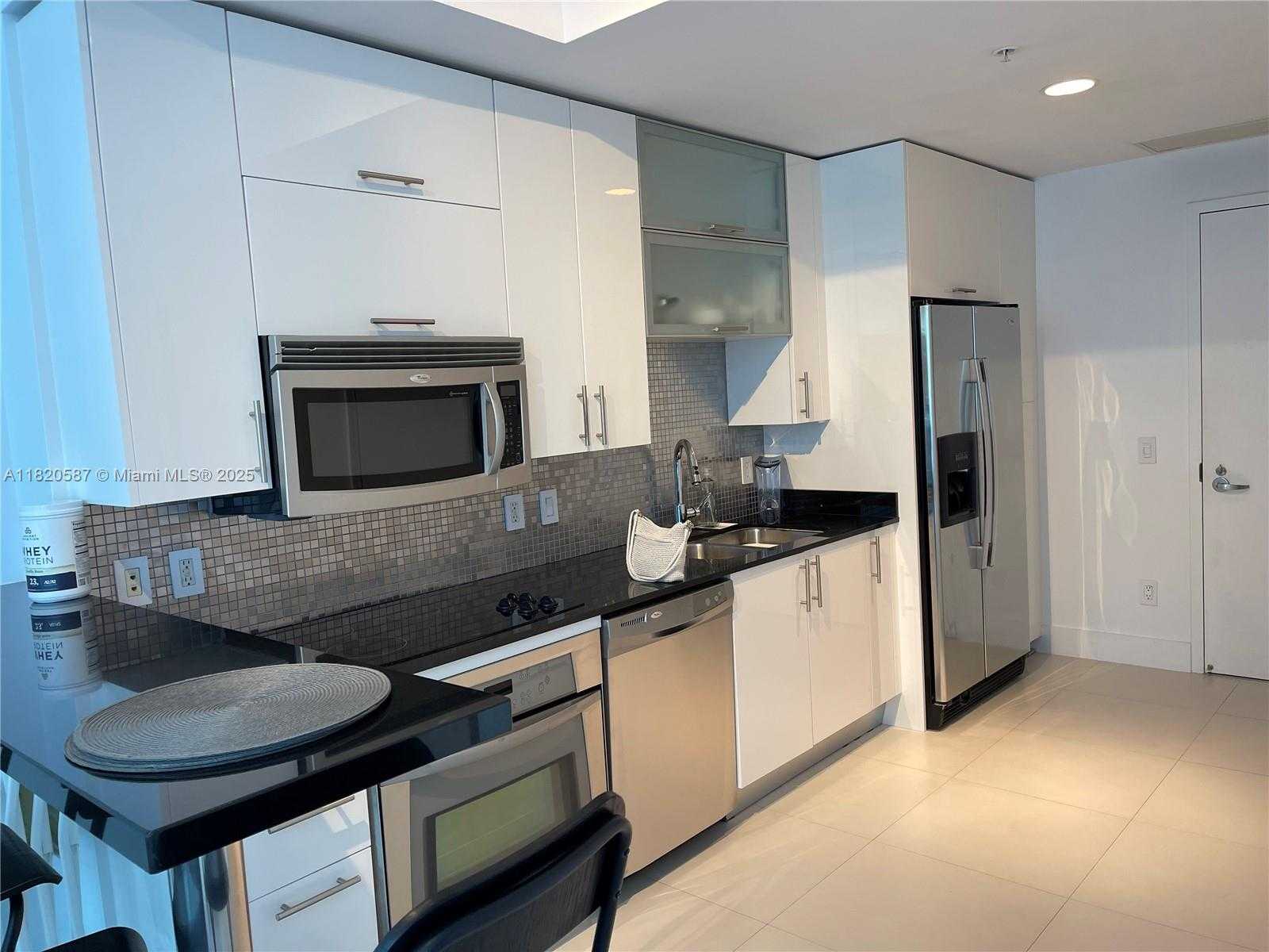 Small Image of 60 SOUTH WEST 13TH ST #2606, Miami Number 21