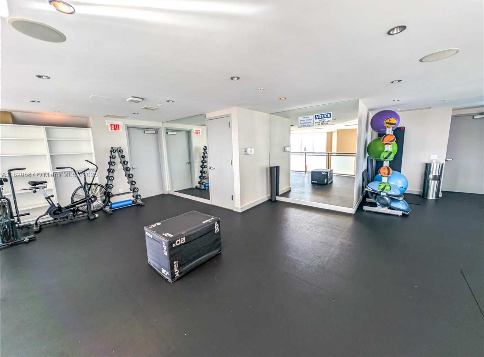 Small Image of 60 SOUTH WEST 13TH ST #2606, Miami Number 28