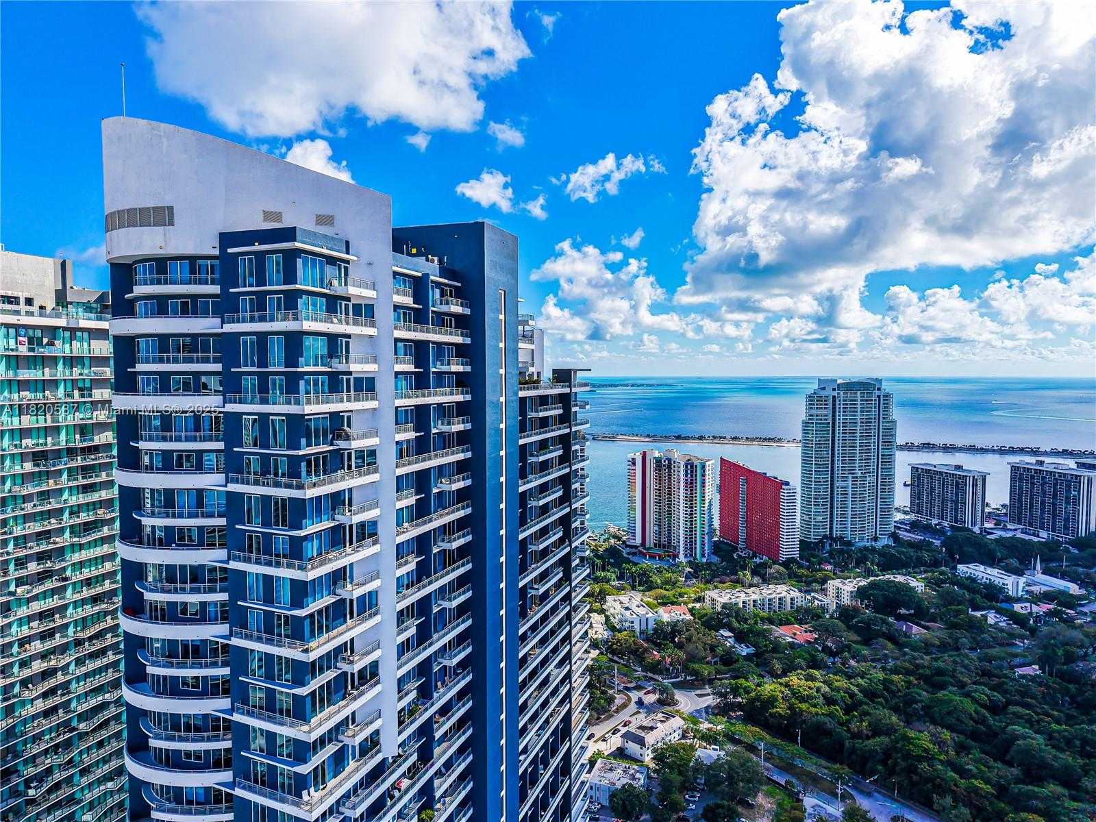 Small Image of 60 SOUTH WEST 13TH ST #2606, Miami Number 30