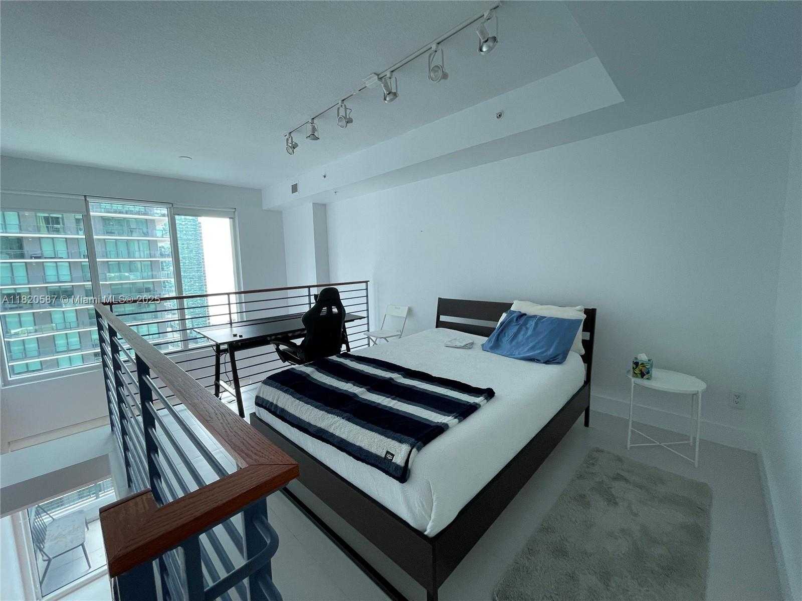 Small Image of 60 SOUTH WEST 13TH ST #2606, Miami Number 9