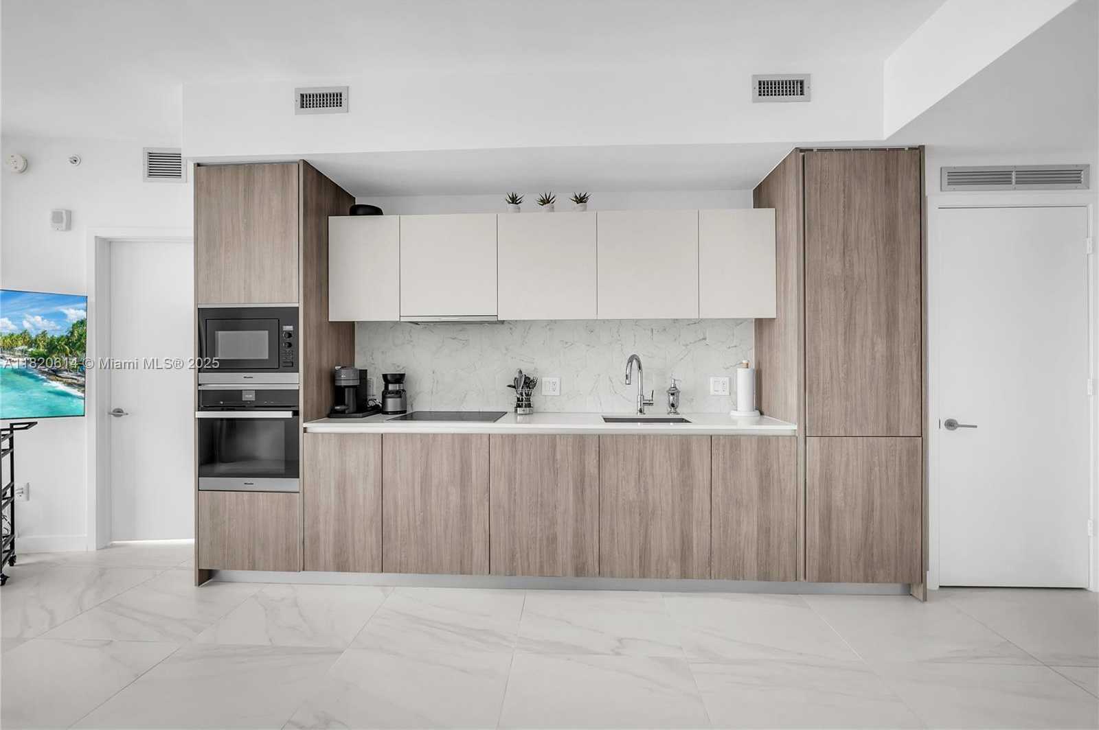 Small Image of 2900 NORTH EAST 7TH AVE #1806, Miami Number 11