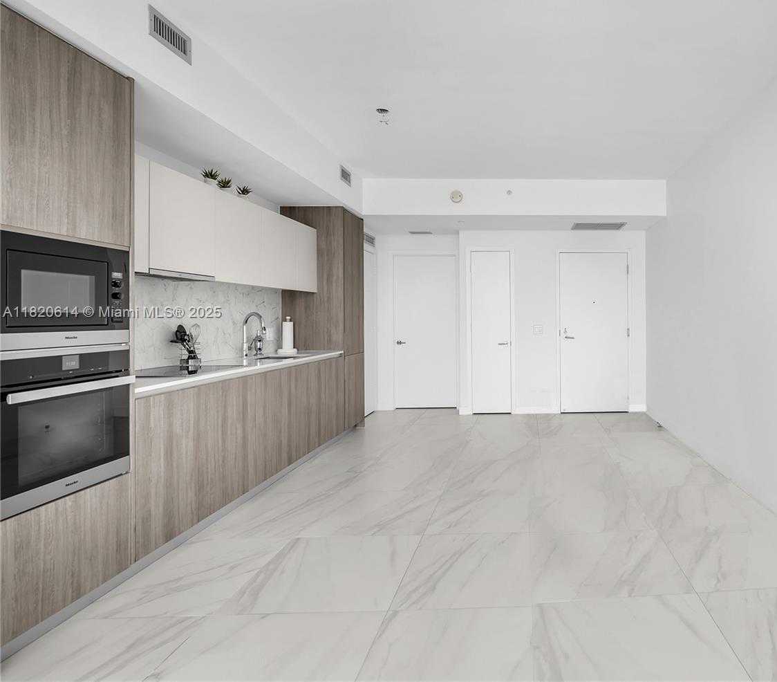 Small Image of 2900 NORTH EAST 7TH AVE #1806, Miami Number 13