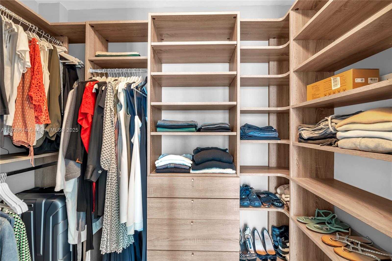 Small Image of 2900 NORTH EAST 7TH AVE #1806, Miami Number 19