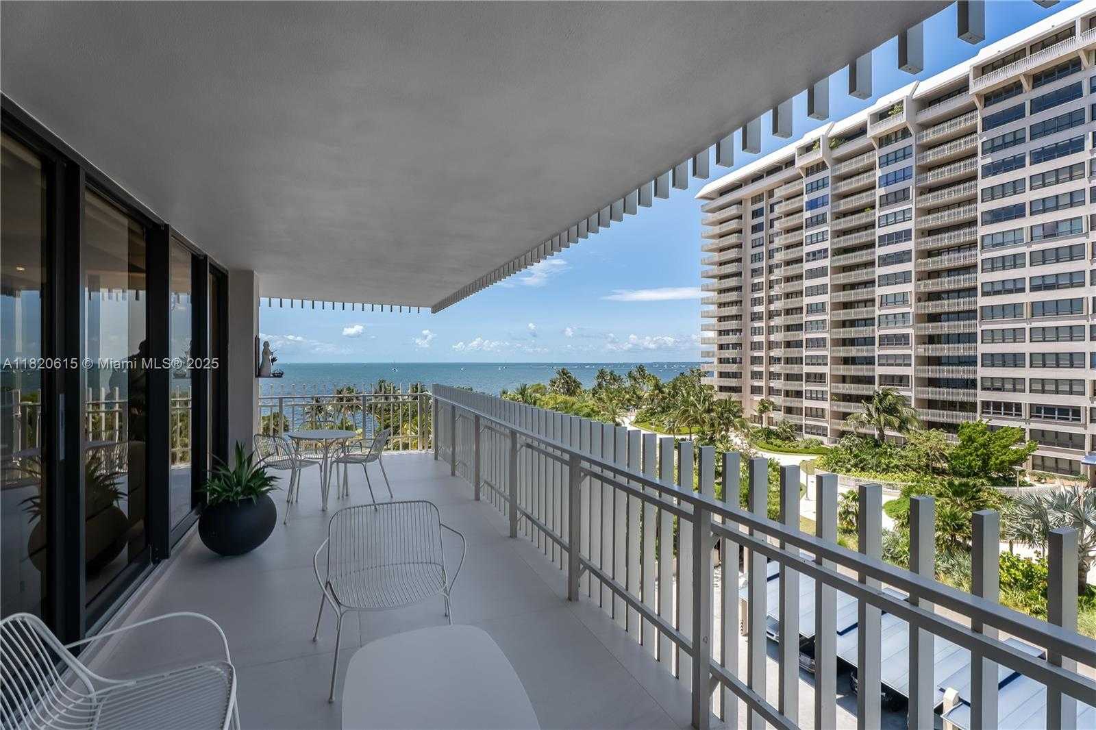 Small Image of 3 GROVE ISLE DR #C602, Miami Number 10