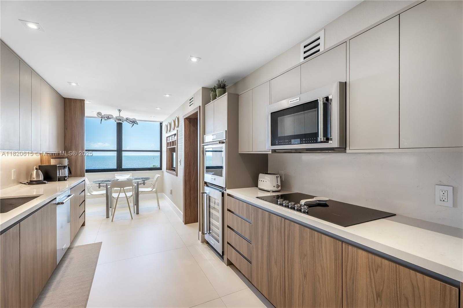 Small Image of 3 GROVE ISLE DR #C602, Miami Number 11
