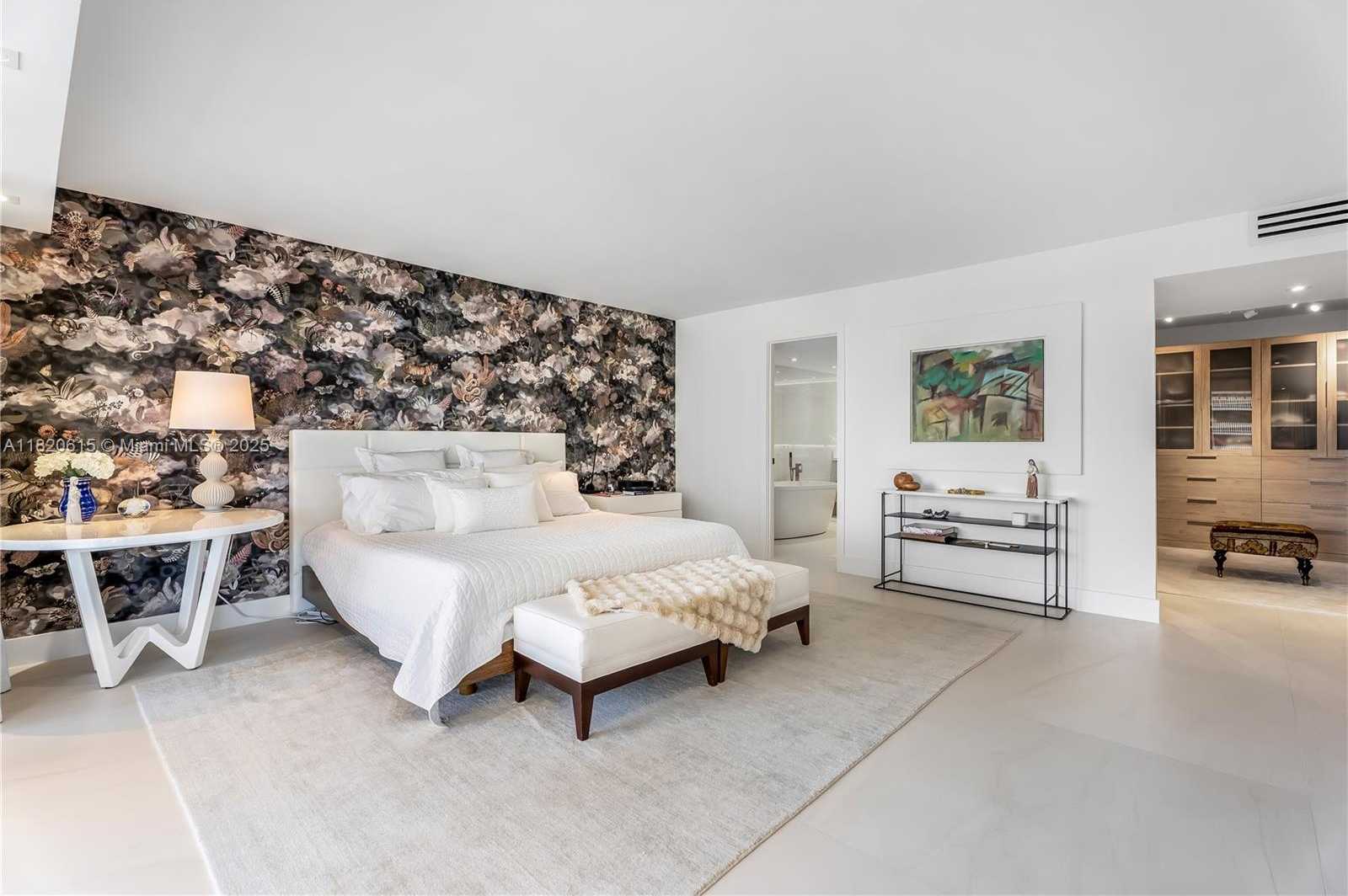 Small Image of 3 GROVE ISLE DR #C602, Miami Number 12