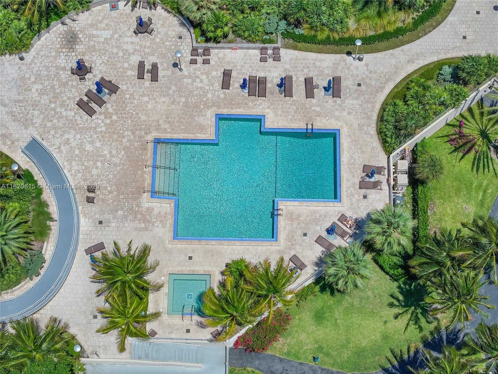 Small Image of 3 GROVE ISLE DR #C602, Miami Number 33