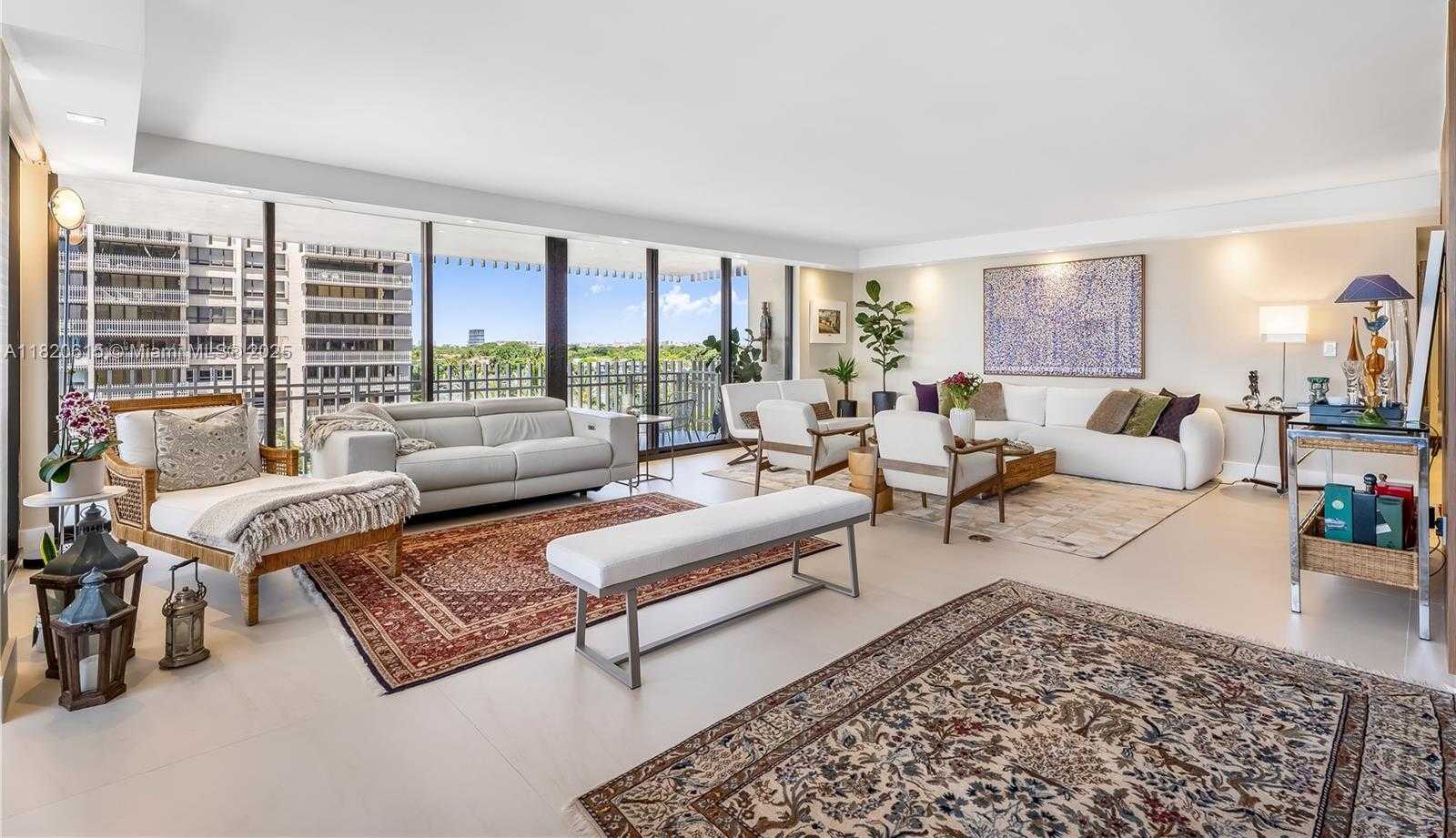 Small Image of 3 GROVE ISLE DR #C602, Miami Number 7