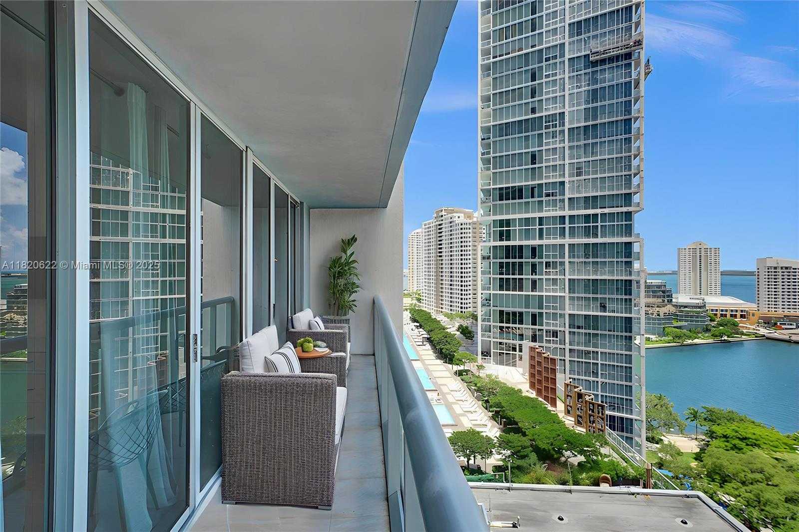 Small Image of 485 BRICKELL AVE #2009, Miami Number 20